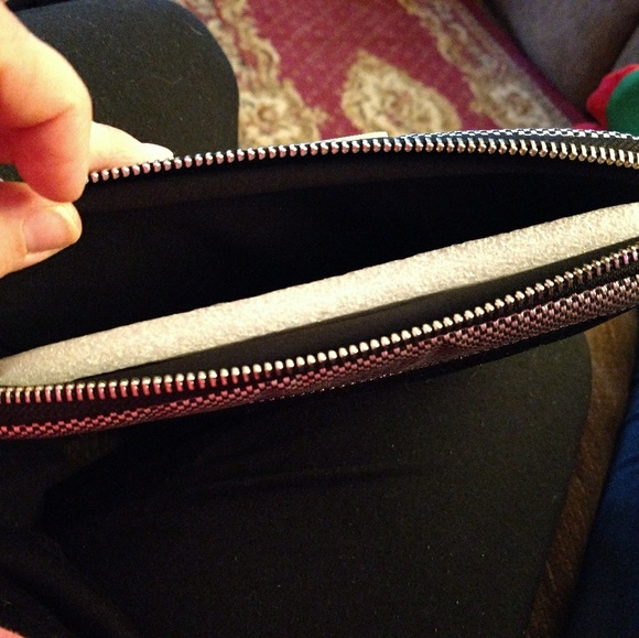 Mini tablet case - Picture 3 of 3